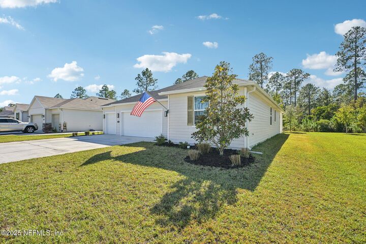 Property Photo: 2616 Windsor Lakes Way FL 32043
