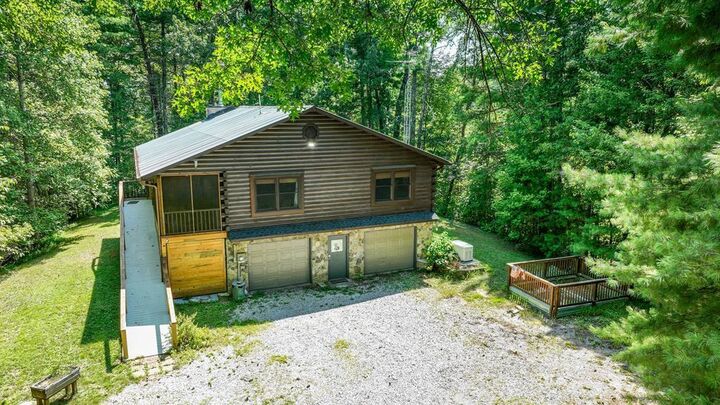 Property Photo: 192 Fingerboard TN 37369