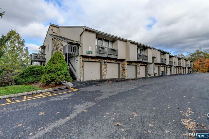 2 Meyer Court 1602  West Orange NJ 07052 photo