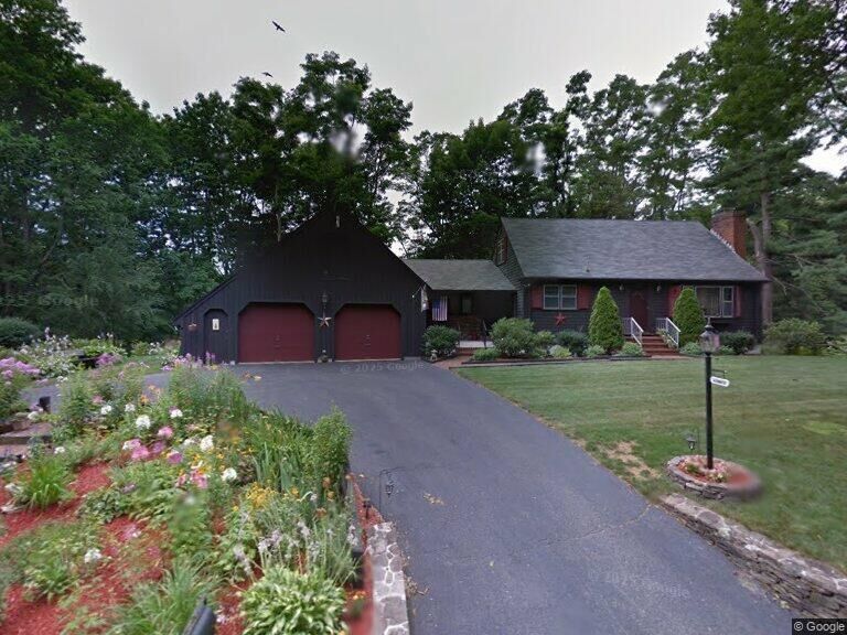 Property Photo:  120 Middle Road  MA 01830 