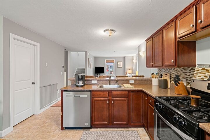 Property Photo:  80 Rogers Street 304  MA 01852 