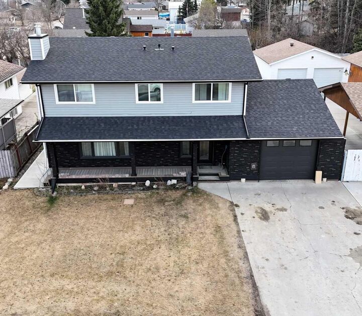 Property Photo:  1206 50 Street  AB T7E 1G2 