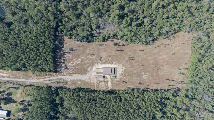 Property Photo:  2012 Sid Hayes Rd  FL 32565