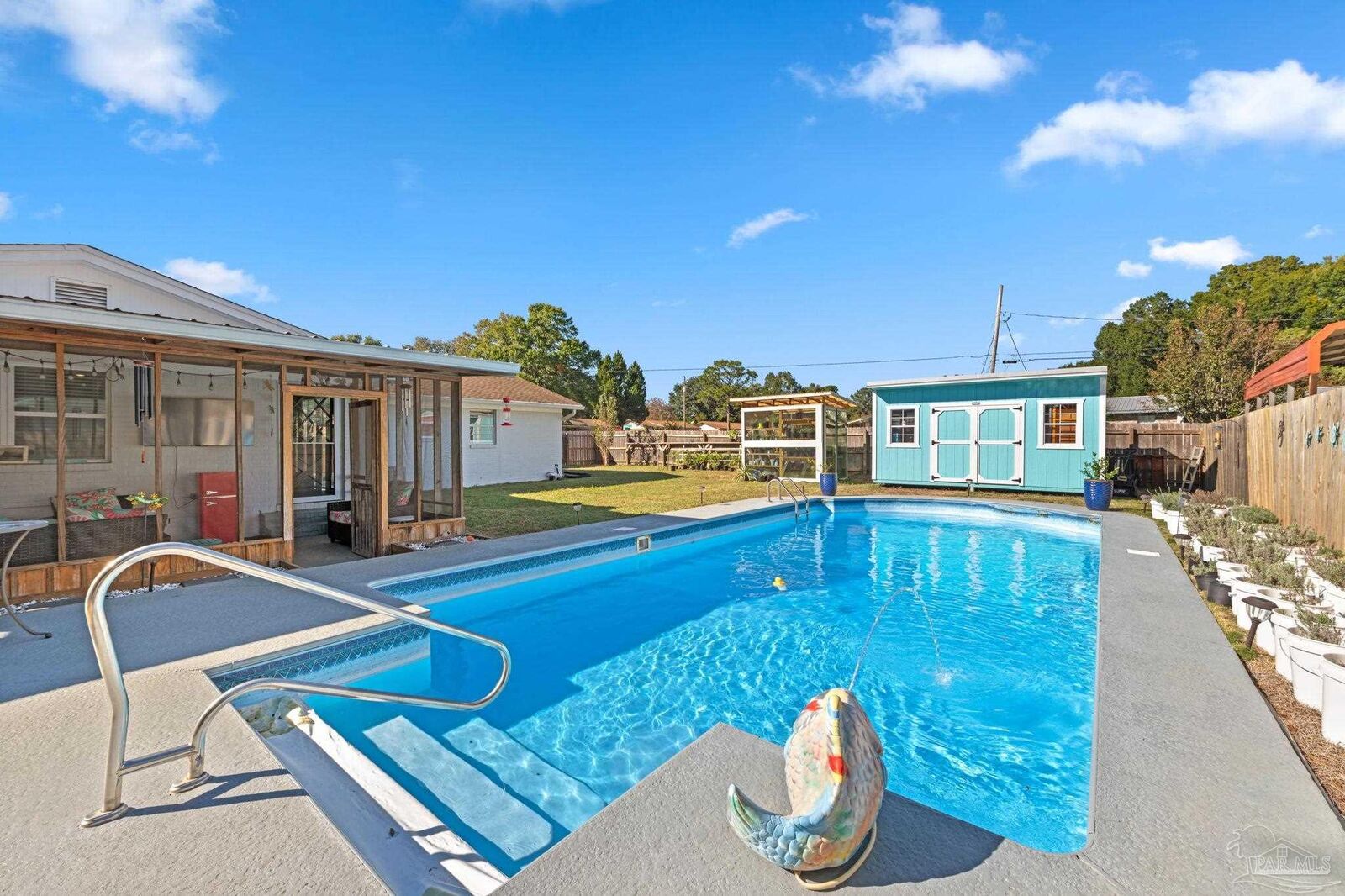 Property Photo: 8494 Olympia Rd FL 32514