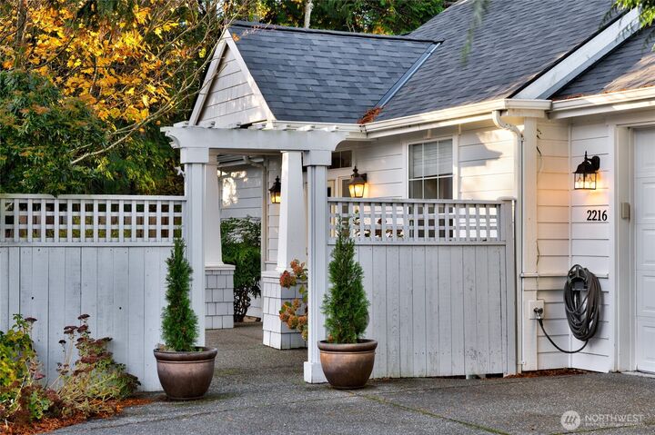 Property Photo:  2216  35th Court  WA 98221 