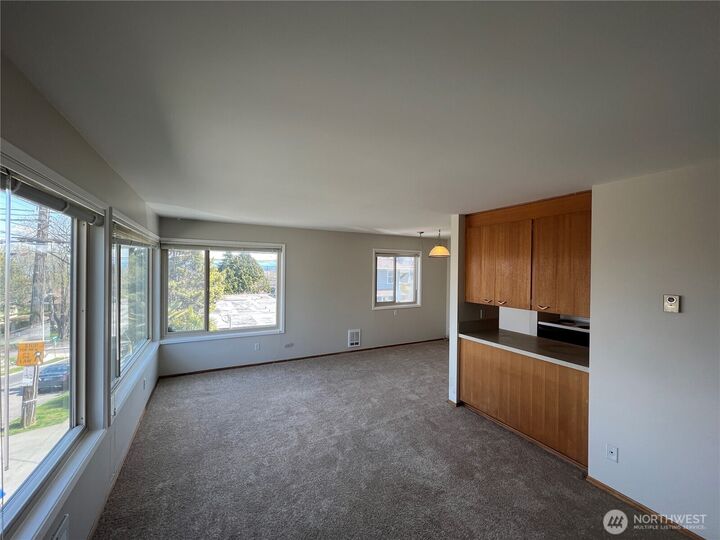 Property Photo: 1505 E Galer Street 3 WA 98112