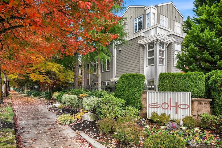 521  7th Avenue 403  Kirkland WA 98033 photo