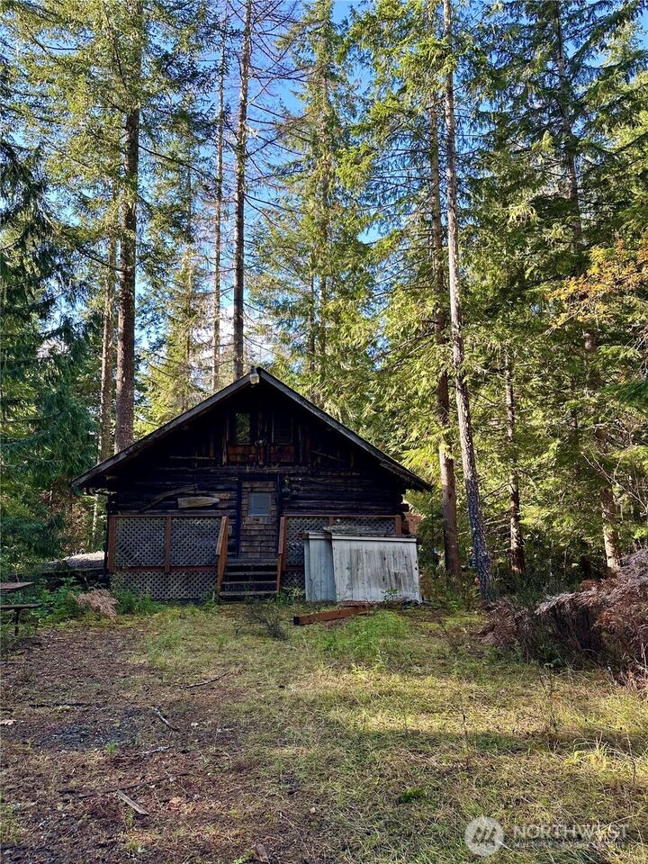 Property Photo:  20 N Deer Court  WA 98548 