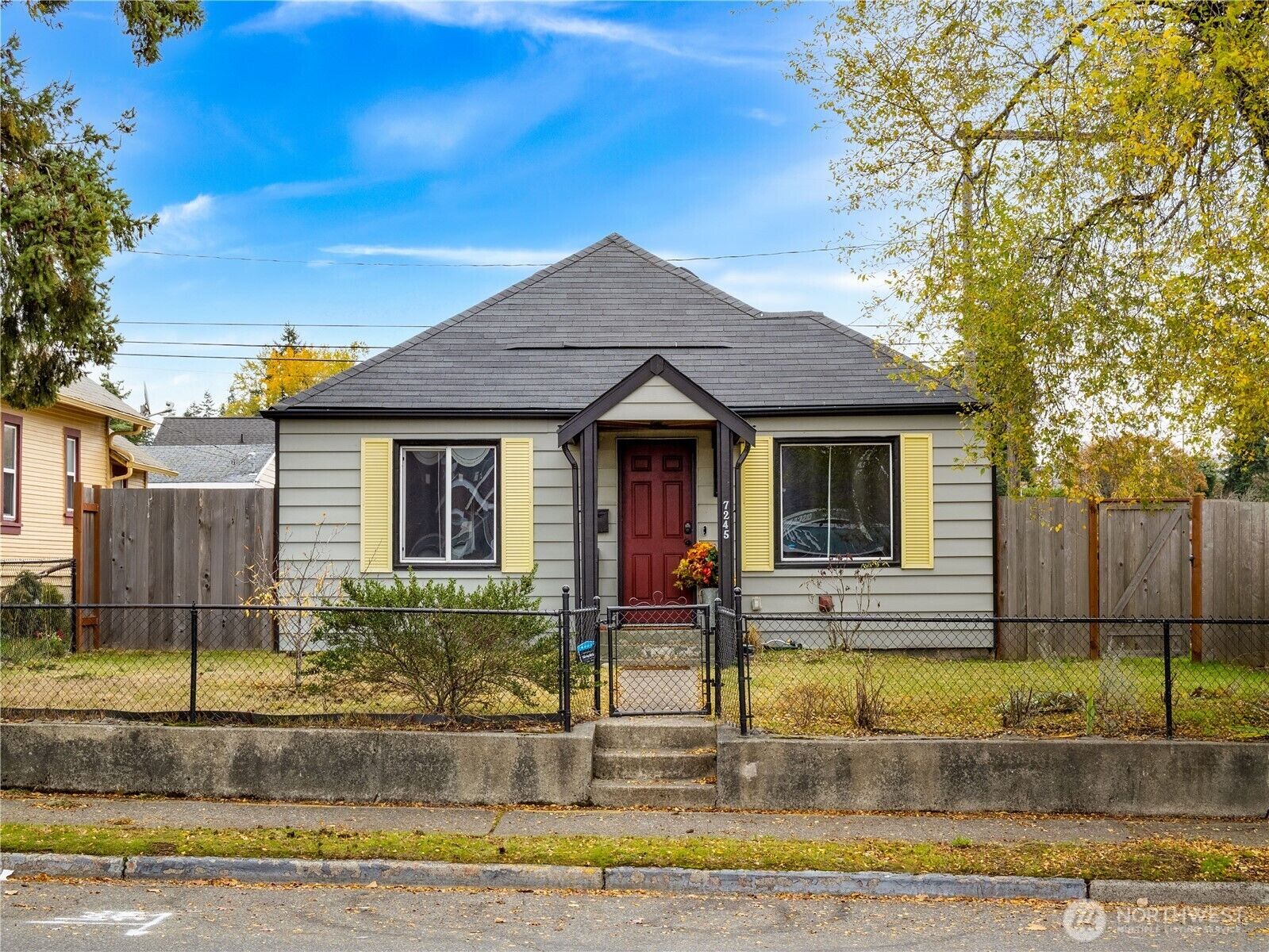 Property Photo: 7245 S Oakes Street WA 98409