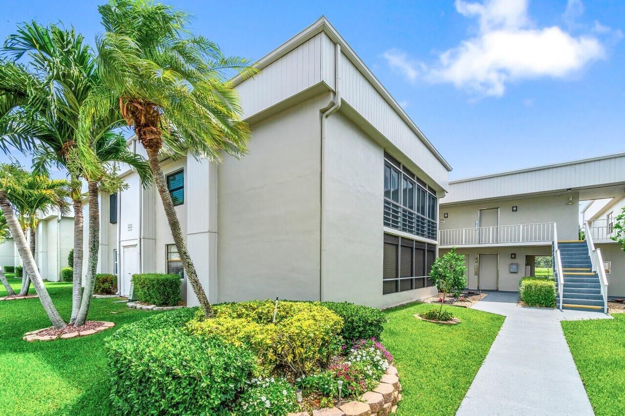 Property Photo: 35 Capri A FL 33484