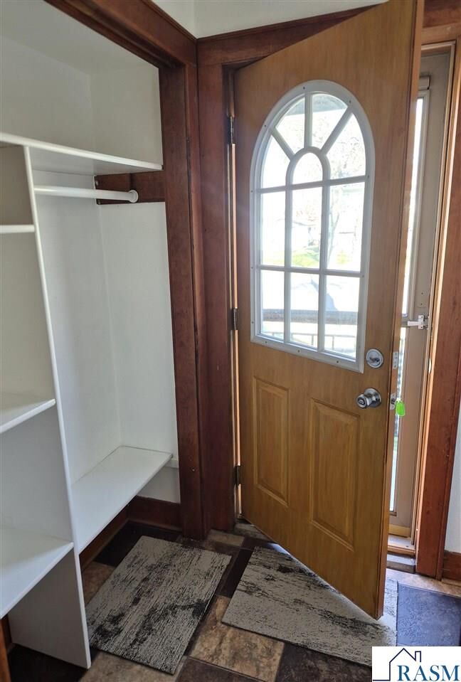 Property Photo: 721 SW Maple Street MN 56085