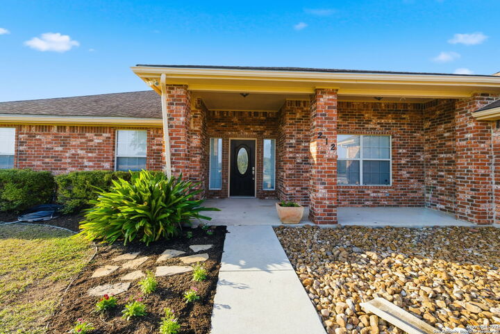 Property Photo:  212 Sunbelt Loop E  TX 78155
