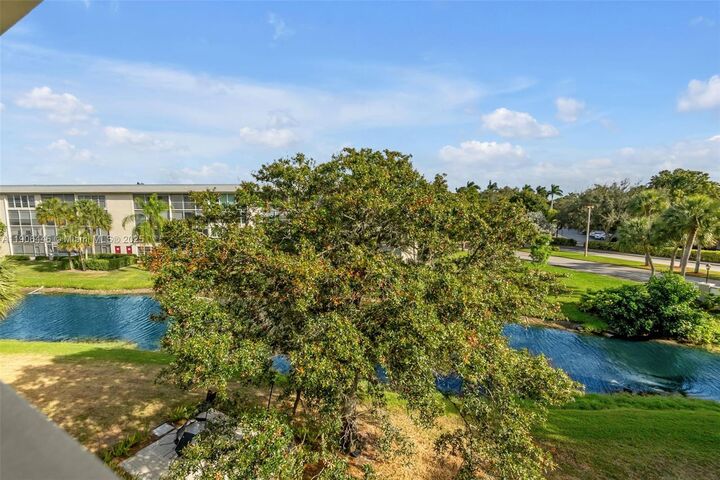 Property Photo:  4401 Martinique Ct C4  FL 33066