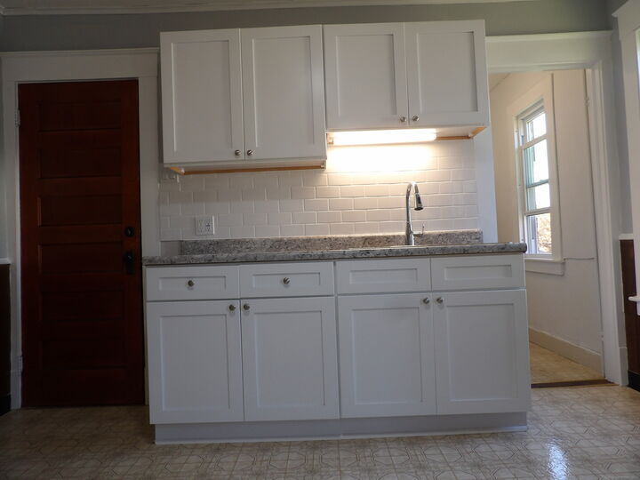 Property Photo:  172 Woodland Street 2  CT 06010 