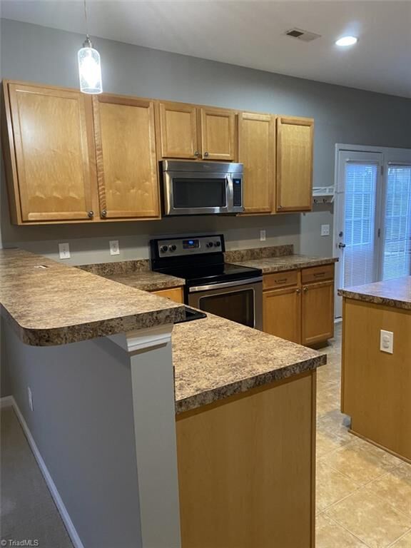 Property Photo: 6434 Hedgewood Lane NC 27265