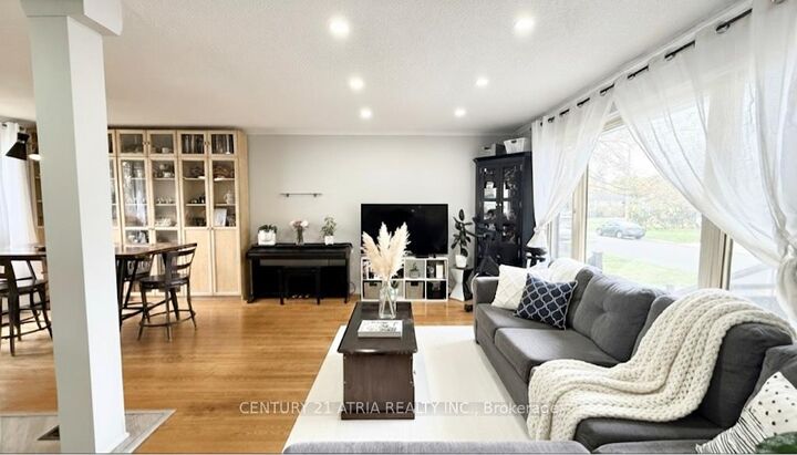 Photo de la propriété: 2 Watson Crescent ON L6W 1E6