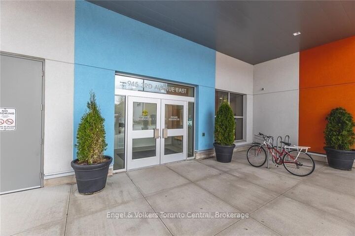 Property Photo: 945 3rd Avenue E 301 ON N4K 2K8