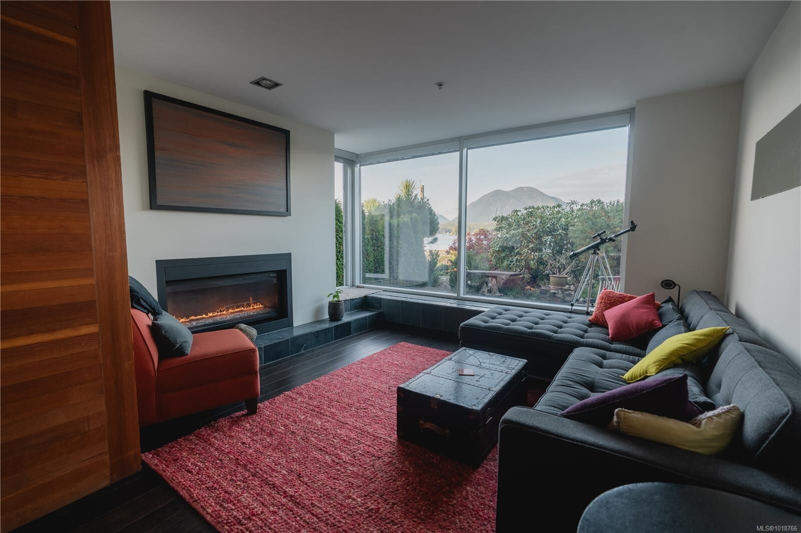 Property Photo:  368 Main St 102  BC V0R 2Z0 