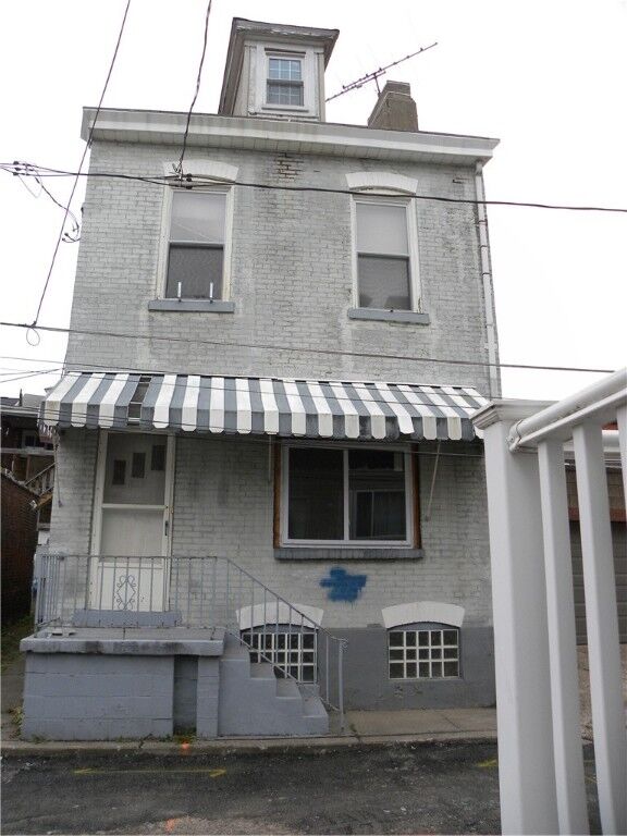 Property Photo:  222 Sapling Way  PA 15224 