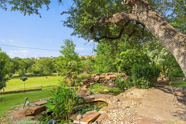 Property Photo: 407 Bella Montagna Circle TX 78734