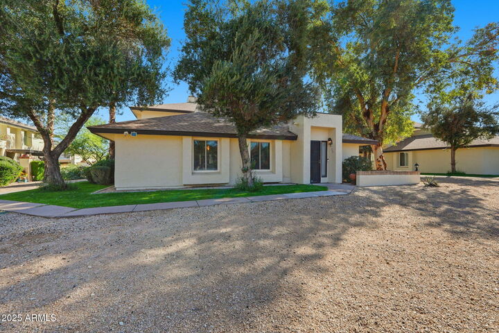 Property Photo:  774 E Eugie Avenue  AZ 85022 