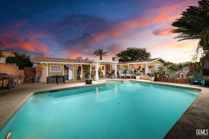 2818 San Pablo Avenue  Bakersfield CA 93306 photo