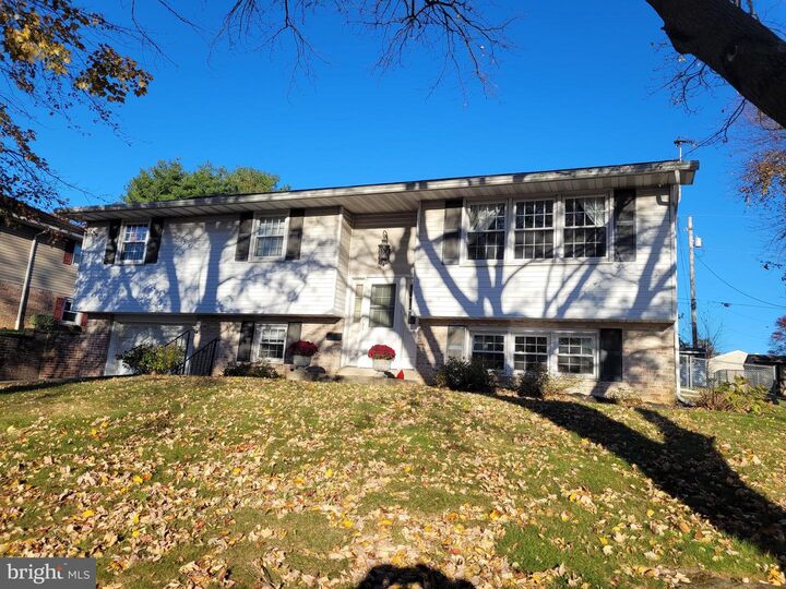 Property Photo: 385 Valley View Drive PA 17557