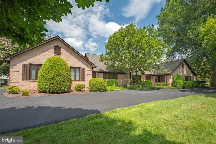 11301 Crossing Glen Court  Potomac MD 20854 photo