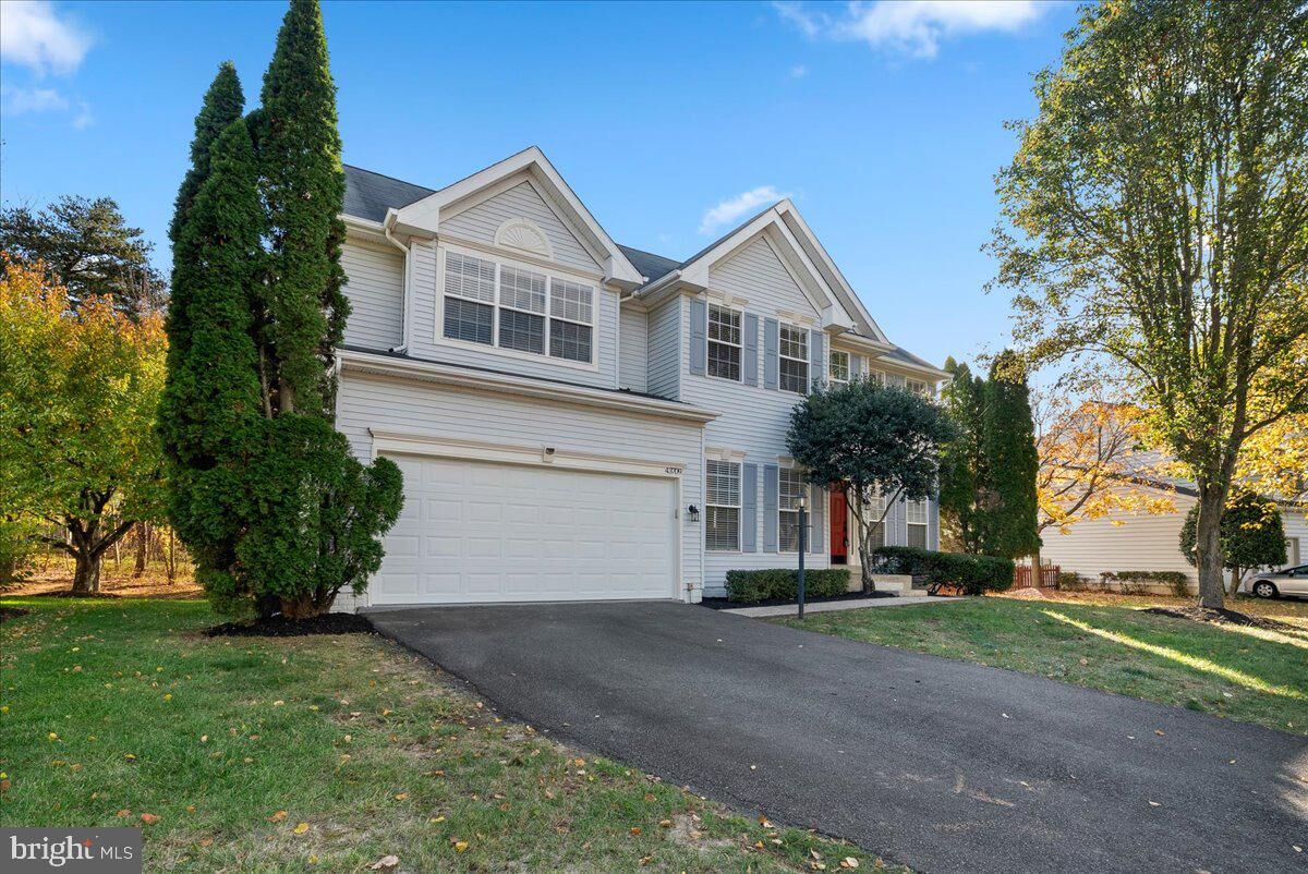 Property Photo: 43709 Raleigh Place VA 20147