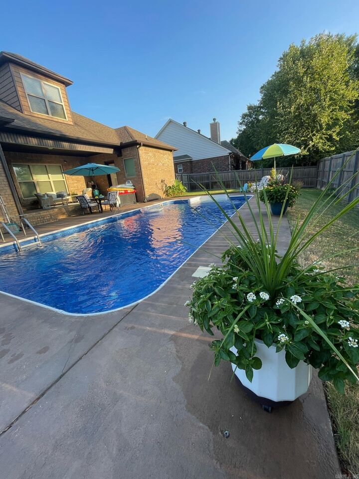 Property Photo: 310 Vintage Cove AR 72034