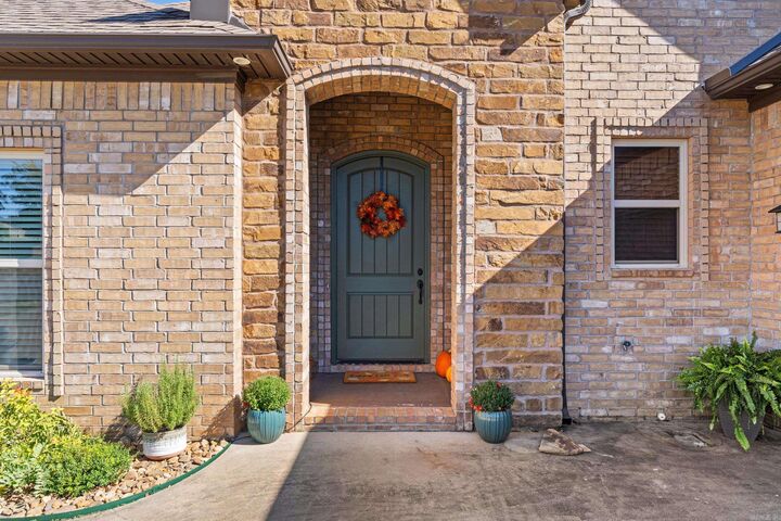 Property Photo:  310 Vintage Cove  AR 72034 