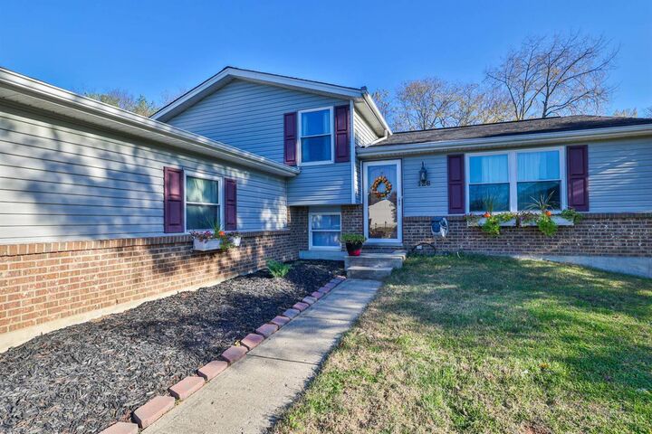 Property Photo:  126 Hopping Court  OH 45030 