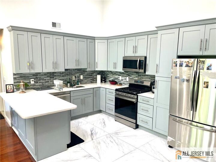 Property Photo: 341 Wimbeldon Court NJ 08902