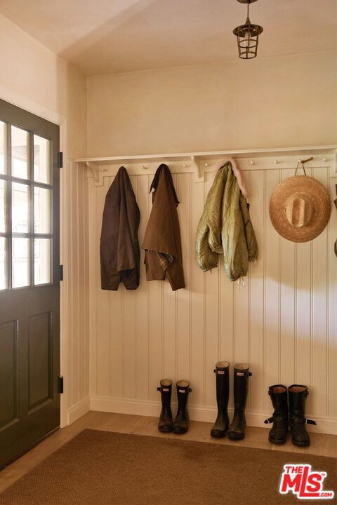 Property Photo:  3142 Brookdale Rd  CA 91604 