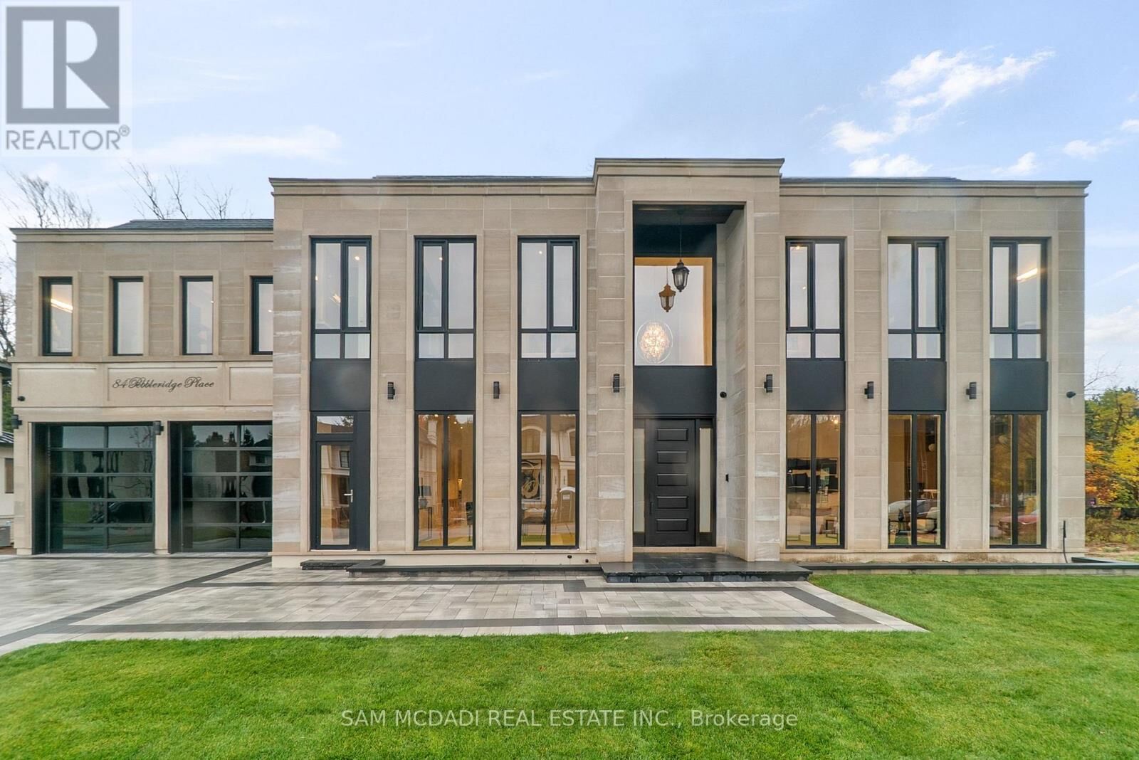 Property Photo:  84 Pebbleridge Place  ON L6K 3Y4 