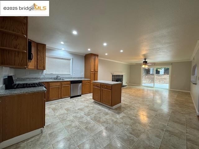 Property Photo: 1027 San Carlos Dr CA 94509