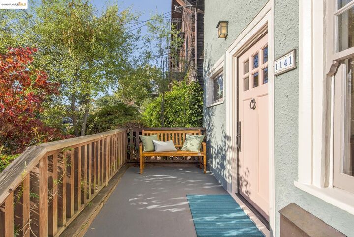 Property Photo: 1141 Oxford St CA 94707