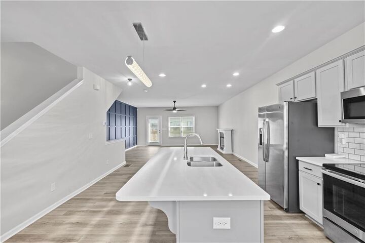 Property Photo: 3619 Hawthorne Terrace GA 30337