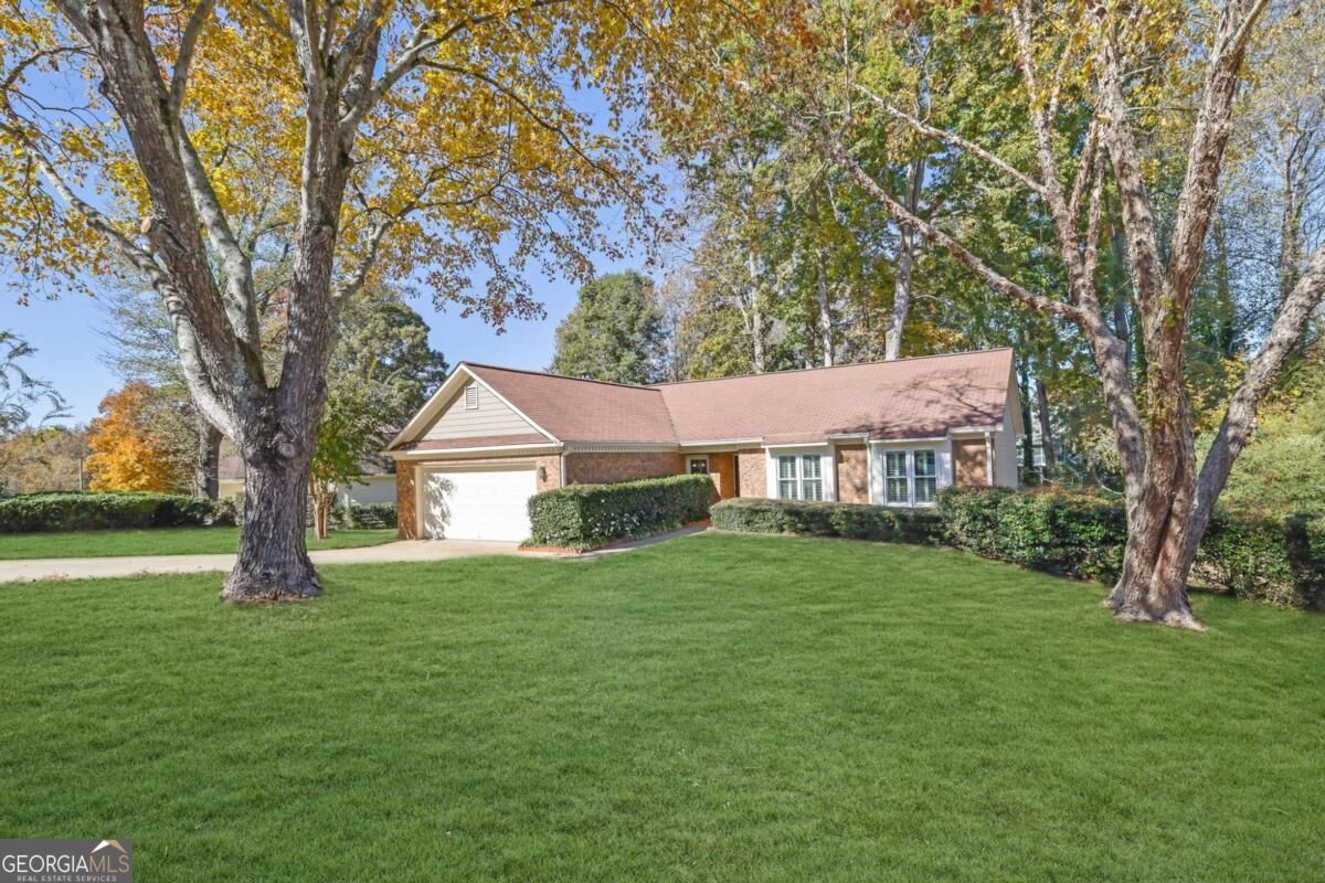 Property Photo: 1740 Latour Drive NE GA 30066