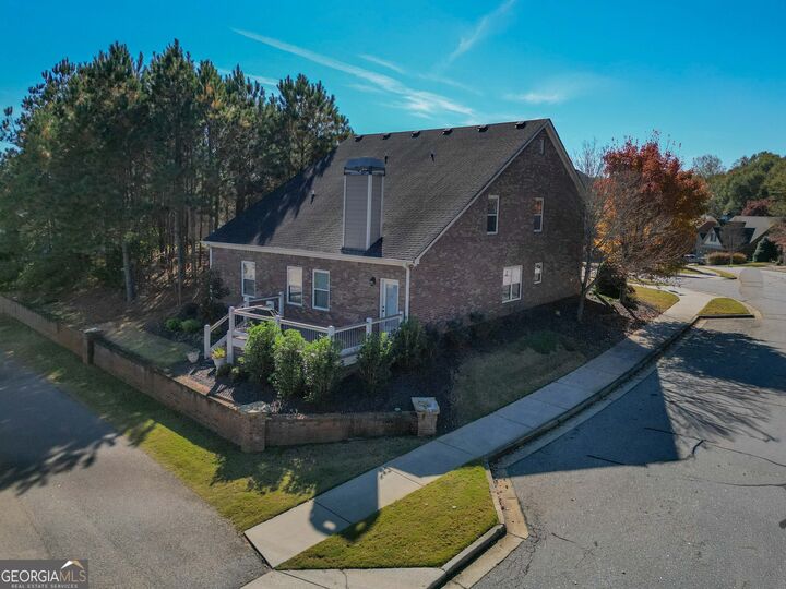 Property Photo:  205 Heritage Stroll  GA 30606 