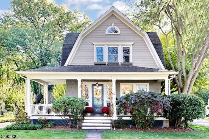 Property Photo:  471 S Maple Ave  NJ 07452 