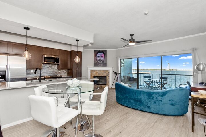 Property Photo:  351 Lakeside Lane 204  TX 77058 