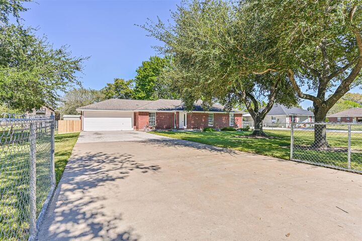 Property Photo:  6417 Scott Lane  TX 77581 