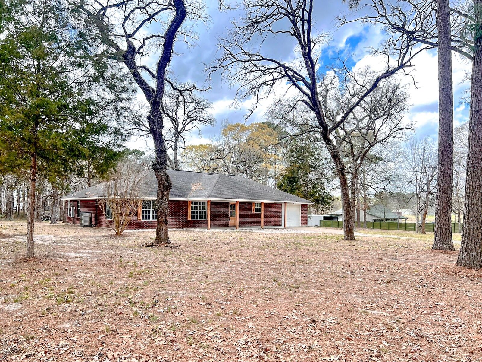 Property Photo:  10 Oak Creek Drive  TX 77340 