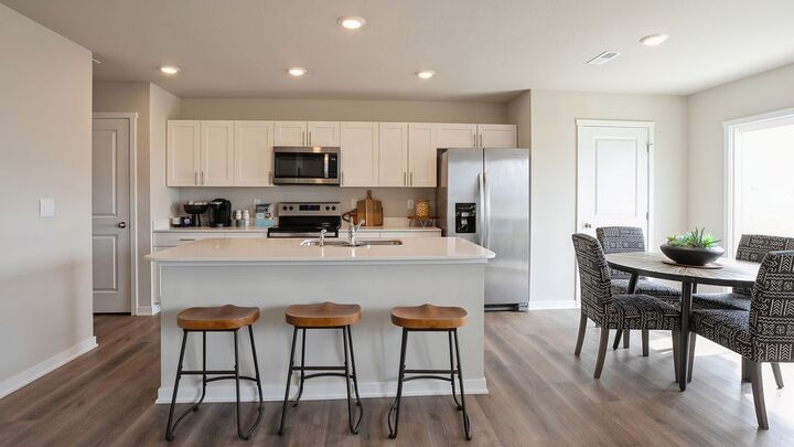 Property Photo:  5913 NE Seneca Lane  IA 50021 