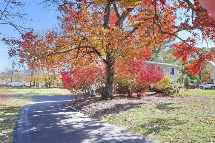 Property Photo: 6 Roxbury Court NY 10977