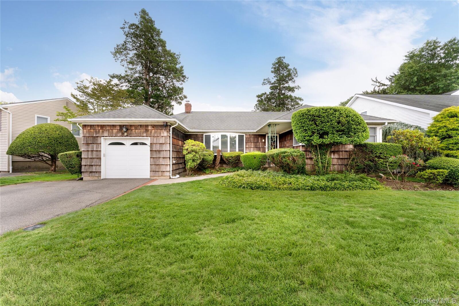Property Photo:  9 Eaton Road  NY 11791 