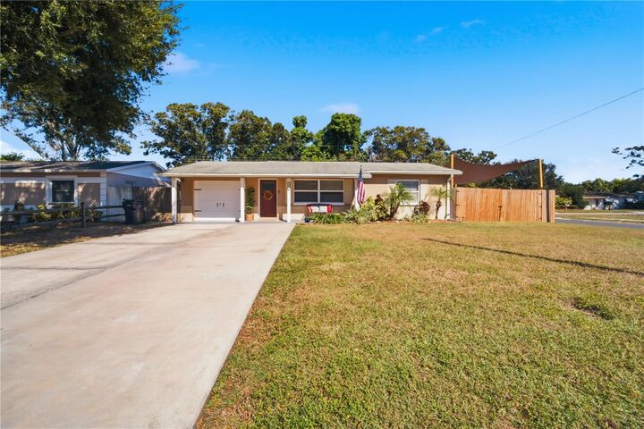 Property Photo: 5515 57th Avenue N FL 33709