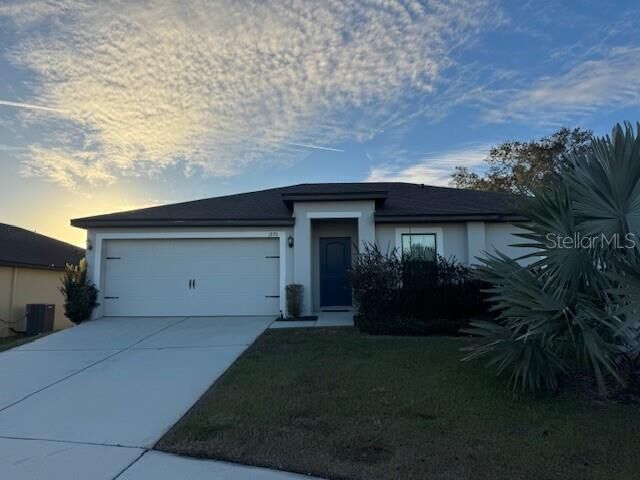 Property Photo: 1976 Piedmont Court FL 34753