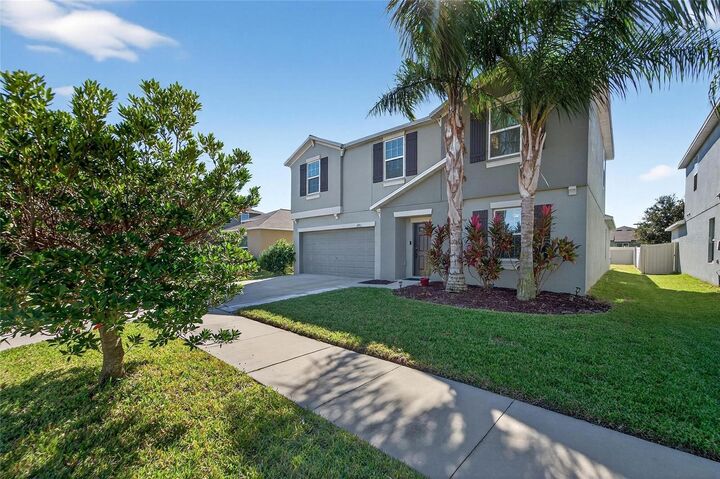 Property Photo: 6911 Trent Creek Drive FL 33573
